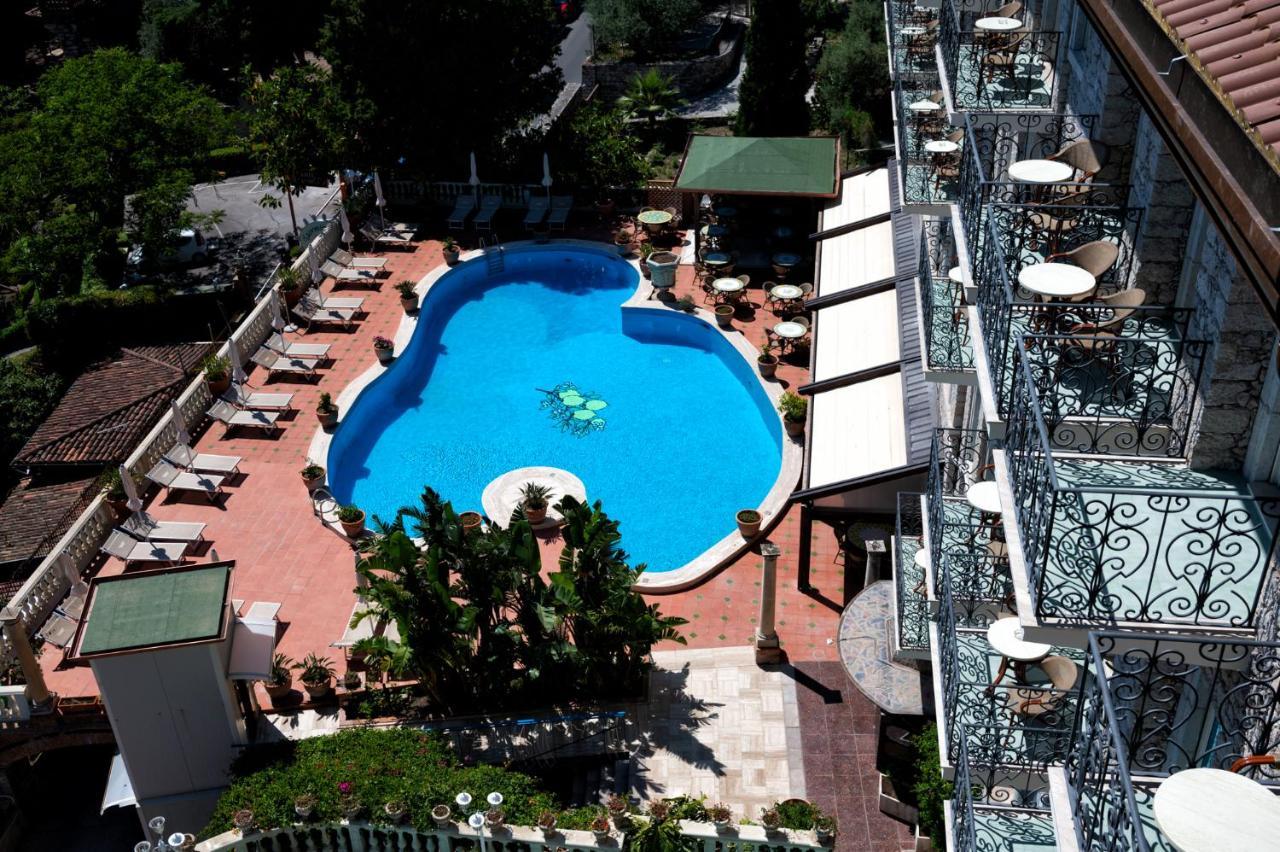 Park Hotel